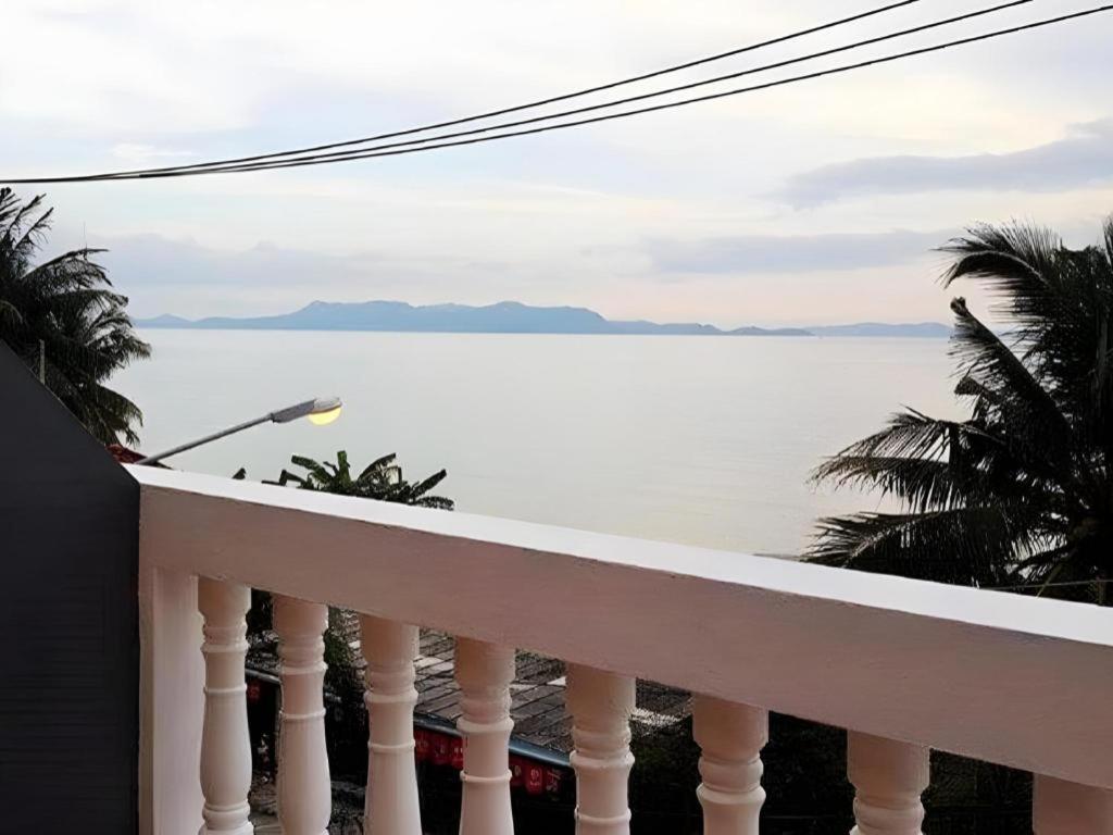 Sea Falcon On The Water Na Chom Thian Exterior foto